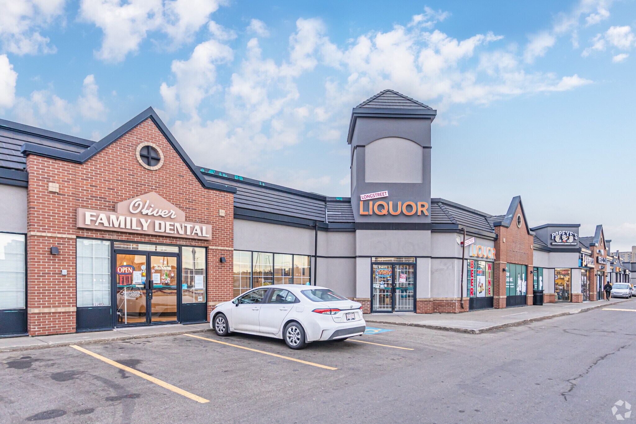 11215 104 St NW, Edmonton, AB à vendre Photo principale- Image 1 de 1