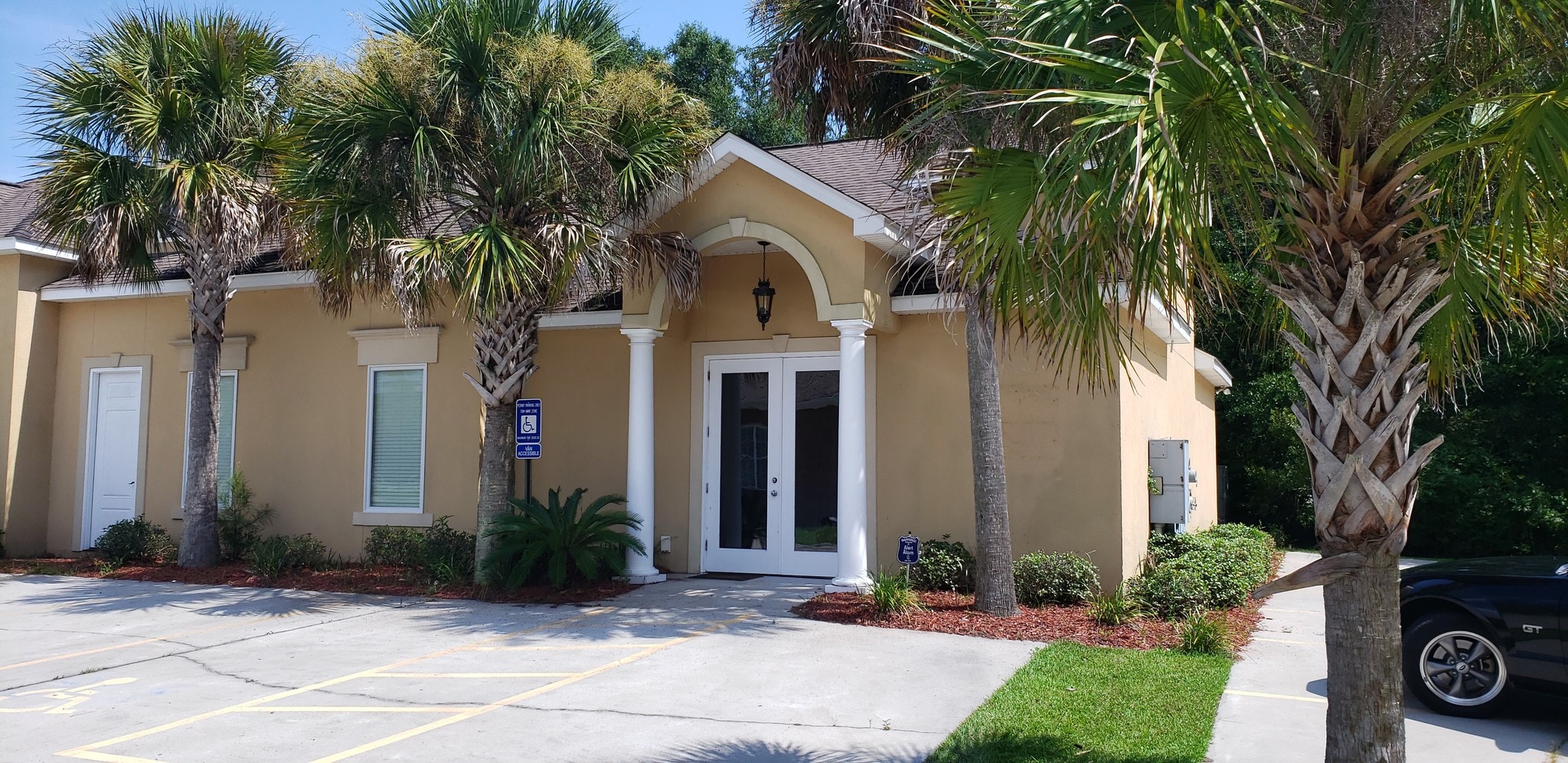 160 Juniper Ct, Brunswick, GA for lease Primary Photo- Image 1 of 3