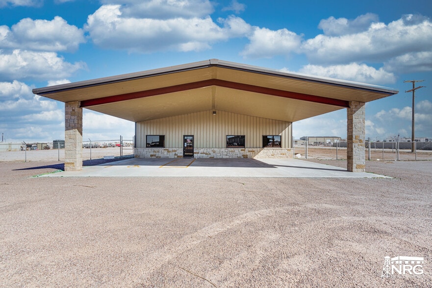3211 S County Road 1180, Midland, TX for lease - Building Photo - Image 2 of 21