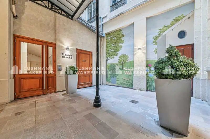 30 Rue De La République, Lyon for lease - Lobby - Image 3 of 32