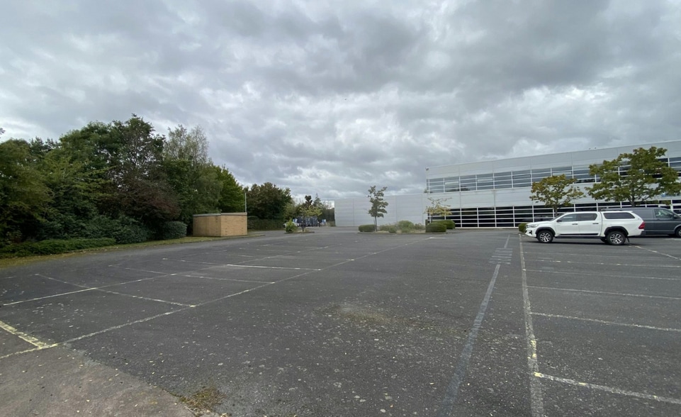 Gielgud Way, Coventry à louer - Photo du bâtiment - Image 2 de 7