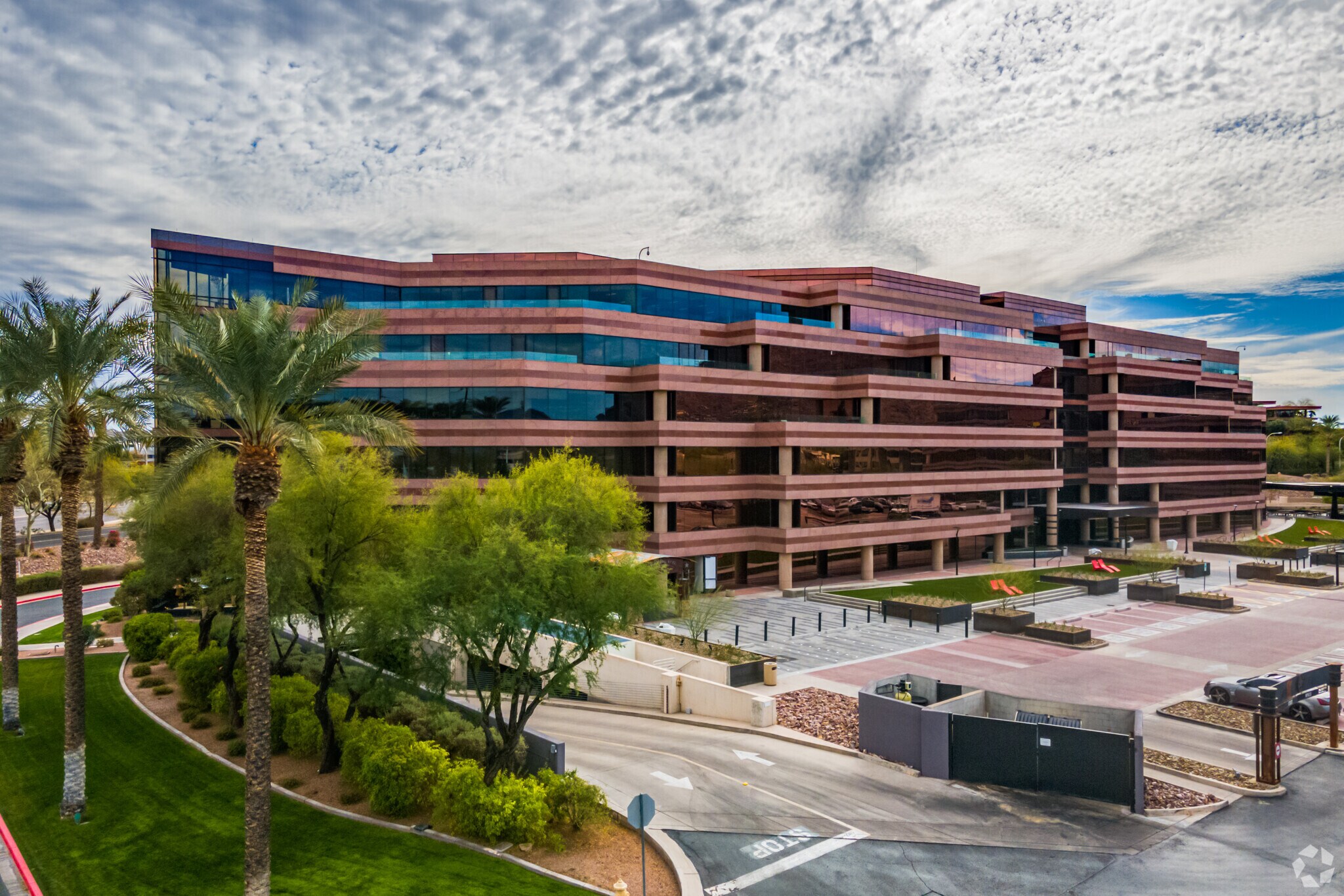 4800 N Scottsdale Rd, Scottsdale, AZ for lease Primary Photo- Image 1 of 9