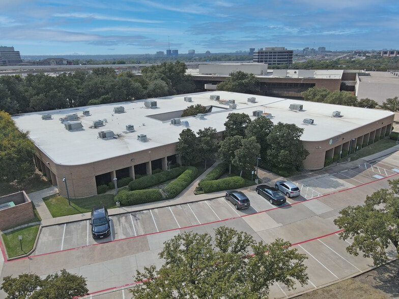 9250 Amberton Pky, Dallas, TX for lease - Primary Photo - Image 1 of 10