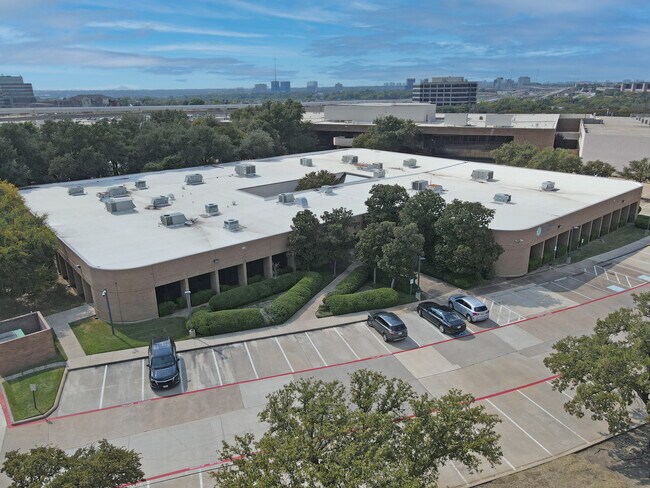 Plus de détails pour 9250 Amberton Pky, Dallas, TX - Bureau à louer