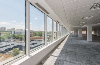 Calle de Arequipa, 1, Madrid, Madrid for lease Interior Photo- Image 1 of 15