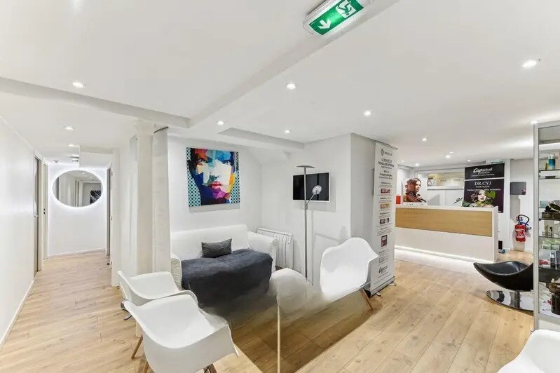 Bureau dans Paris à vendre - Photo du bâtiment - Image 3 de 10