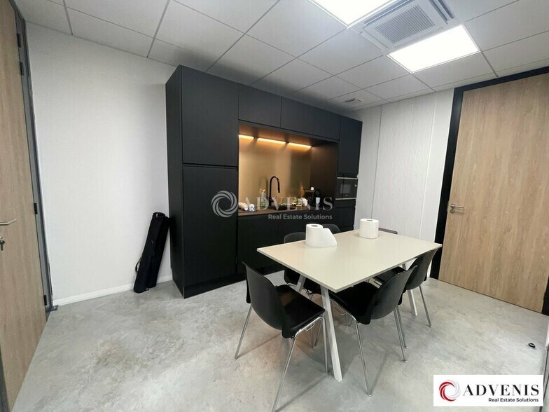 166 Avenue Des Marronniers, Mérignac à louer - Photo intérieure - Image 2 de 10