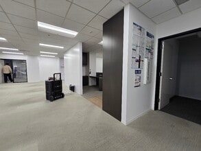 3633 Inland Empire Blvd, Ontario, CA for lease Interior Photo- Image 2 of 5
