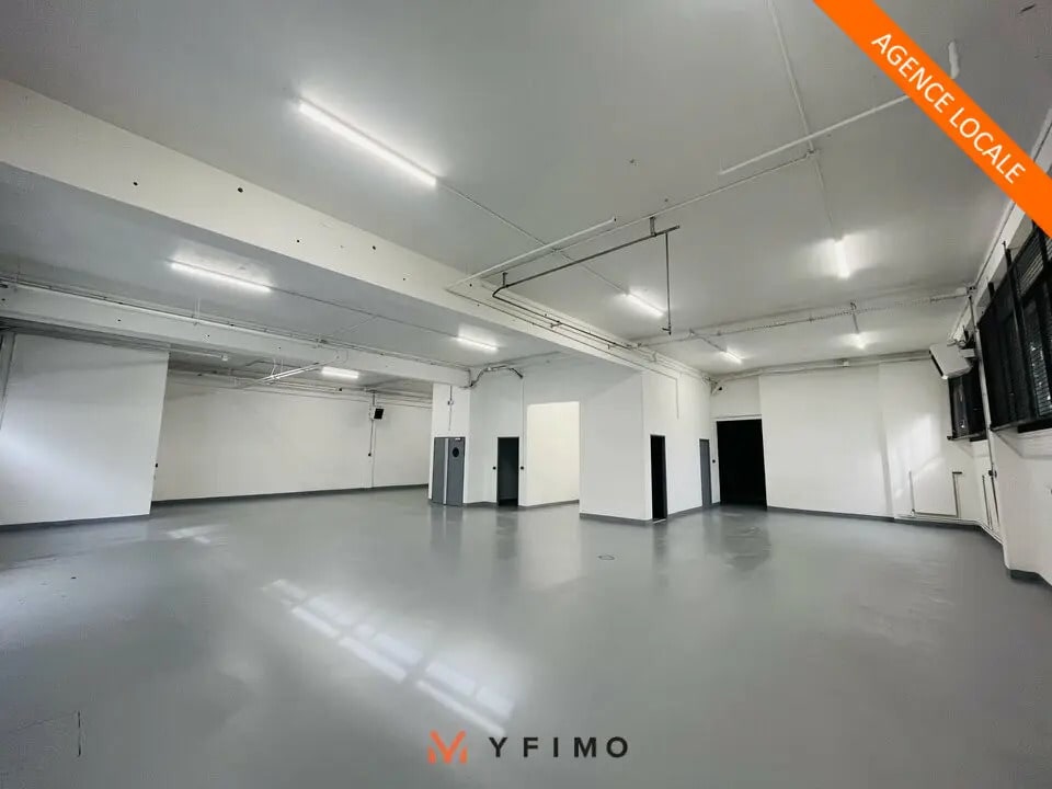 Flex in Nanterre for lease Interior Photo- Image 1 of 7