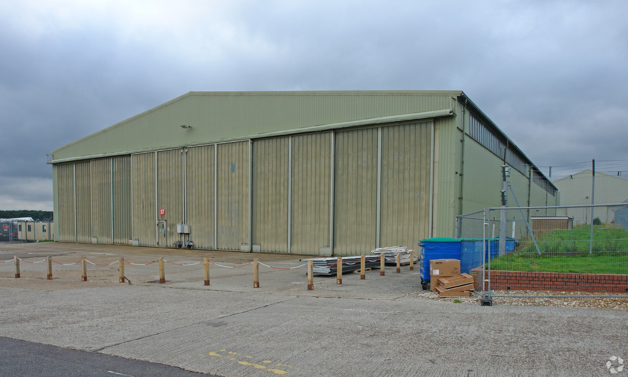 Stovolds Hl, Cranleigh for lease Primary Photo- Image 1 of 5