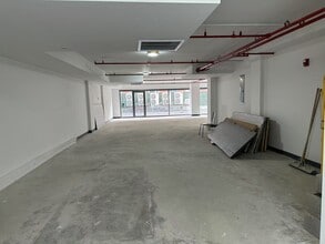 136-78 41st Ave, Flushing, NY for lease Interior Photo- Image 2 of 6