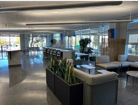 7351 Lowry Blvd, Denver, CO à louer - Photo intérieure - Image 3 de 12