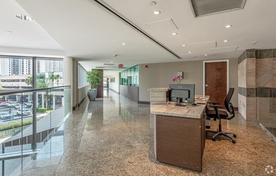 1 E Broward Blvd, Fort Lauderdale, FL for lease - Lobby - Image 1 of 21