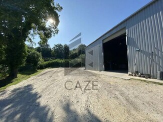 Plus de détails pour Local d'activités à louer