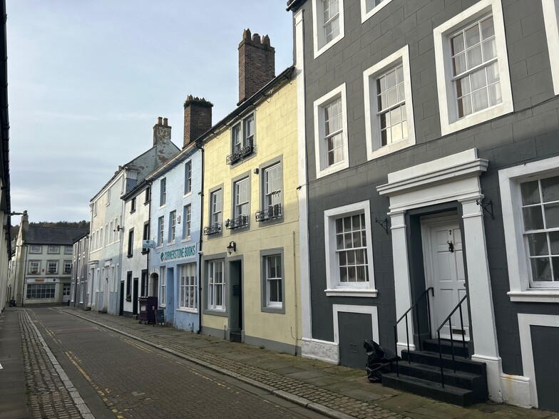 6 Church St, Whitehaven for sale - Primary Photo - Image 2 of 9