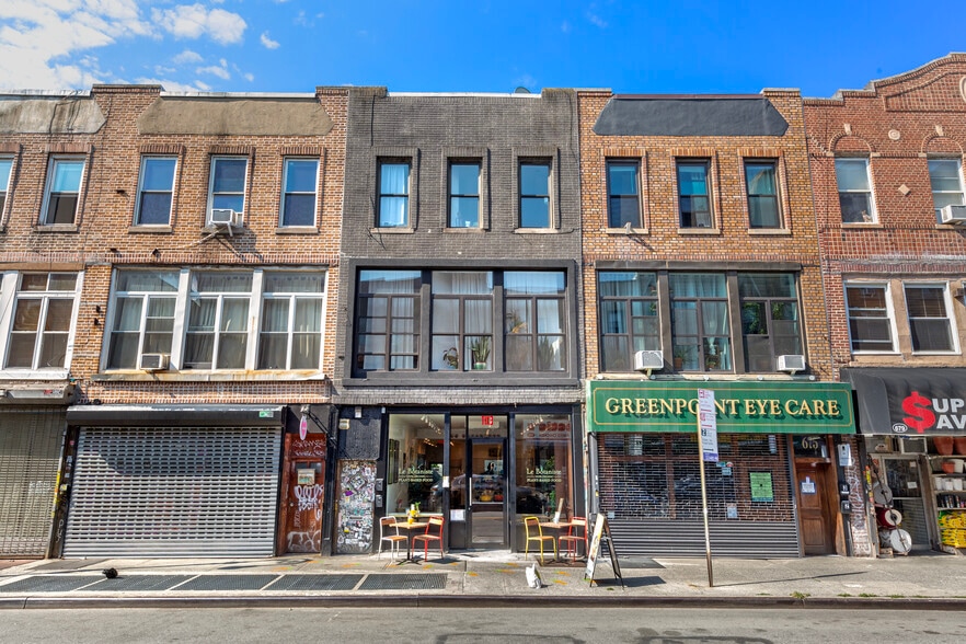 673 Manhattan Ave, Brooklyn, NY for sale - Building Photo - Image 2 of 7