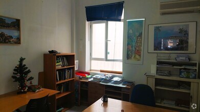 Retail in Segovia, Segovia for lease Interior Photo- Image 2 of 2