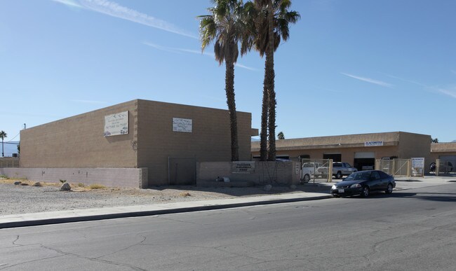 Plus de détails pour 81854 Industrial Pl, Indio, CA - Industriel à louer
