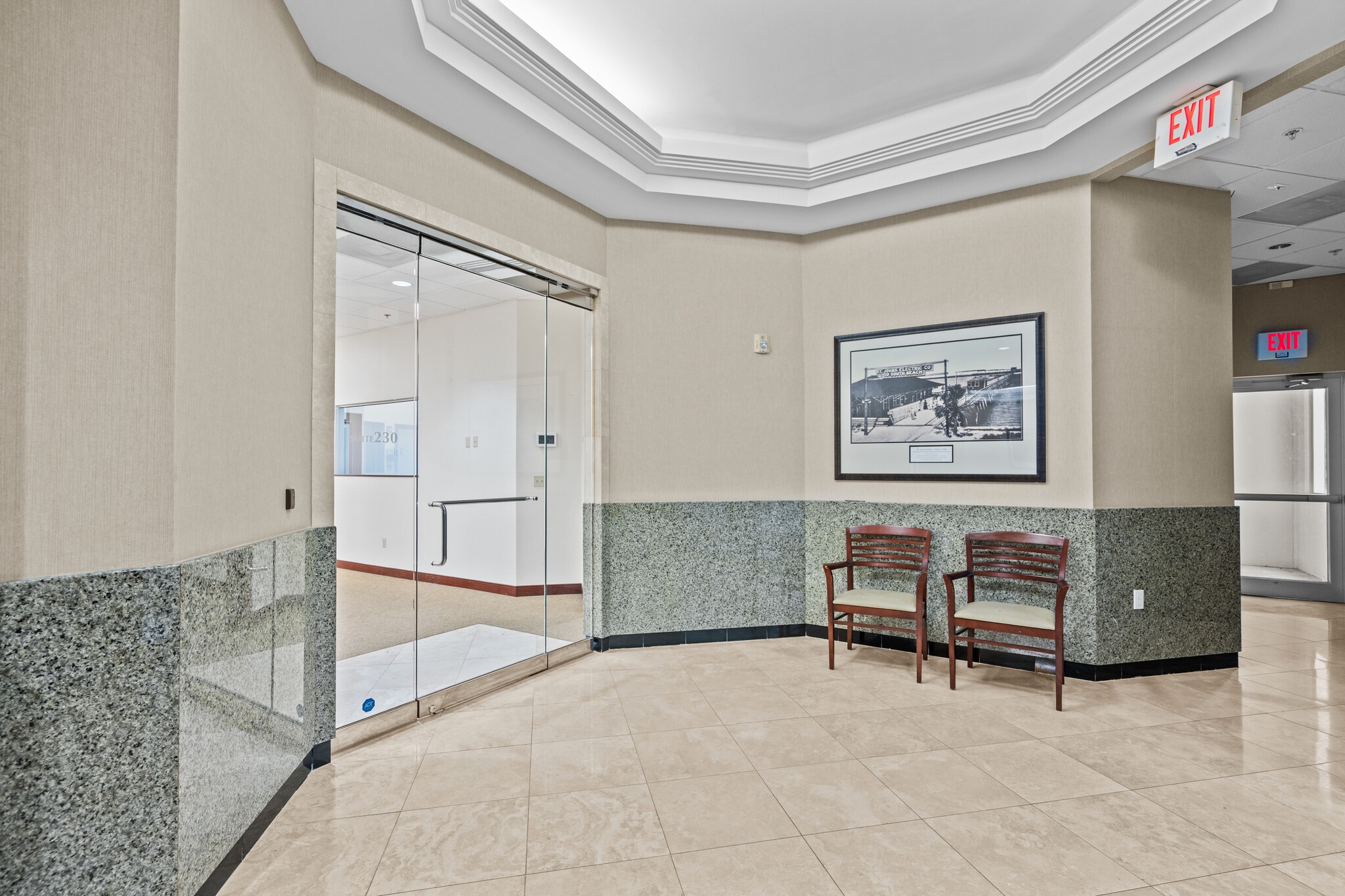 1100 Plantation Island Dr, Saint Augustine, FL for lease Interior Photo- Image 1 of 20