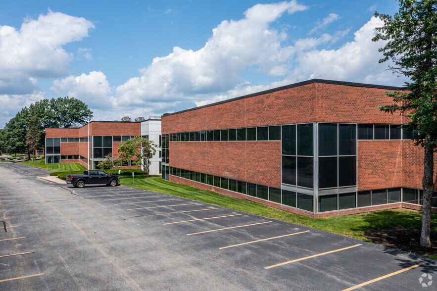 300 Billerica Rd, Chelmsford, MA for lease - Building Photo - Image 2 of 15