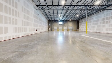 16200 Ben Hill Griffin Pky, Fort Myers, FL à louer Numérisation 3D de Matterport- Image 1 de 5