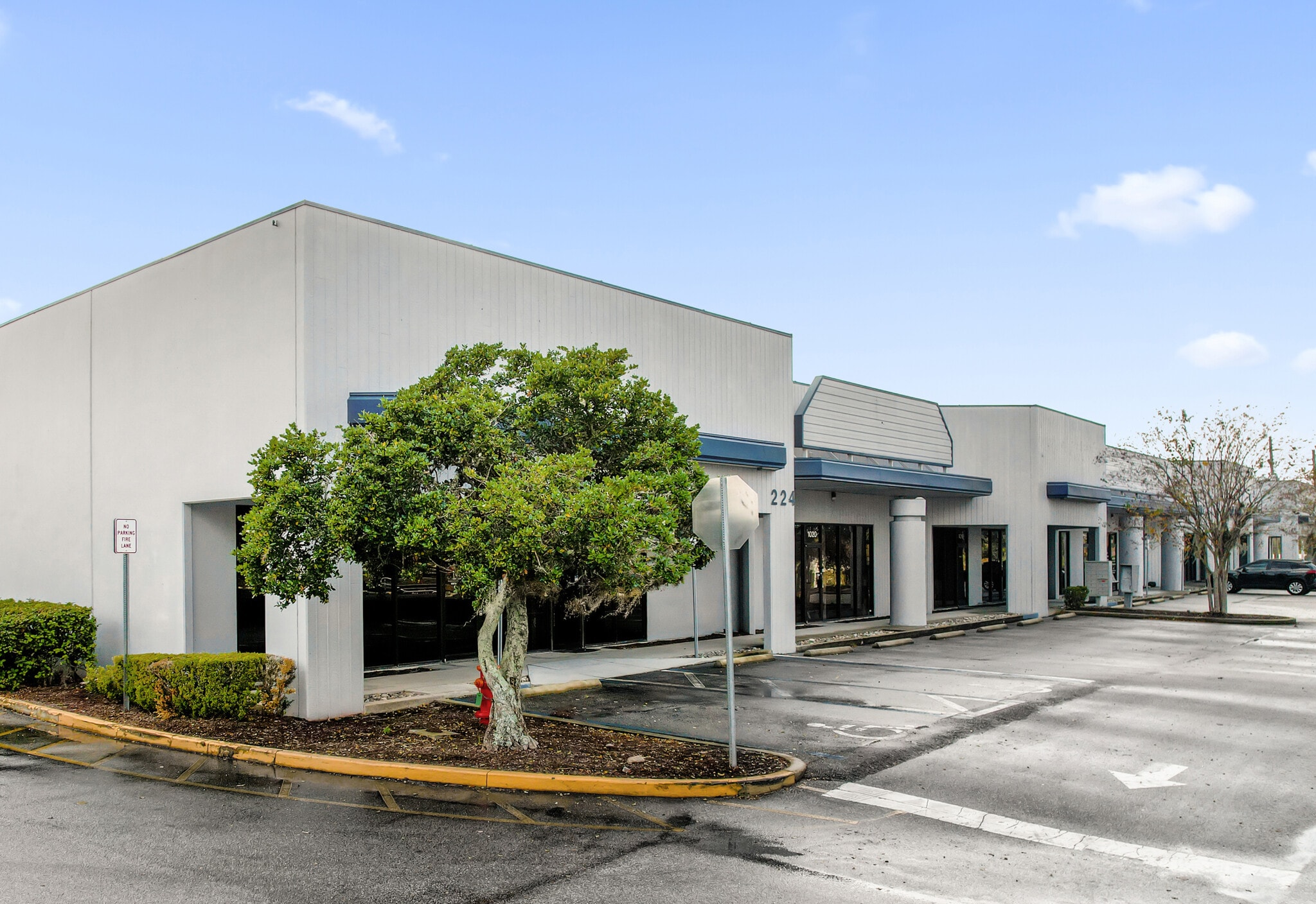 224 W Central Pky, Altamonte Springs, FL for lease Primary Photo- Image 1 of 2