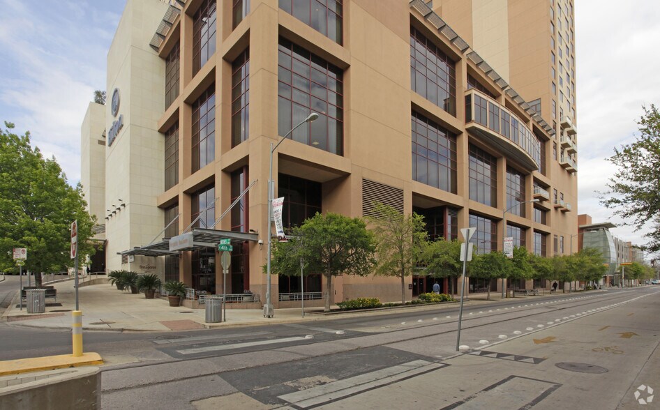 509 E 5th St, Austin, TX à louer - Photo du bâtiment - Image 3 de 16