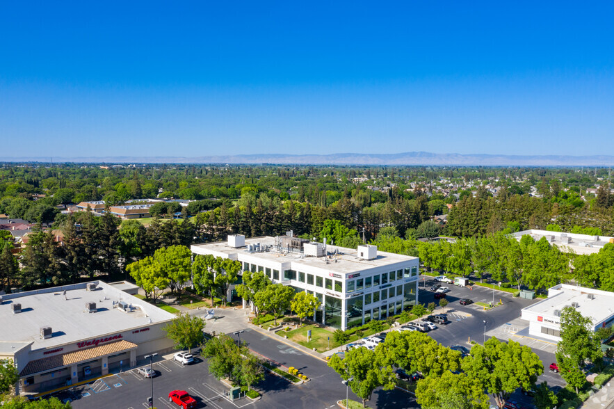 1700 Standiford Ave, Modesto, CA for lease - Aerial - Image 3 of 9