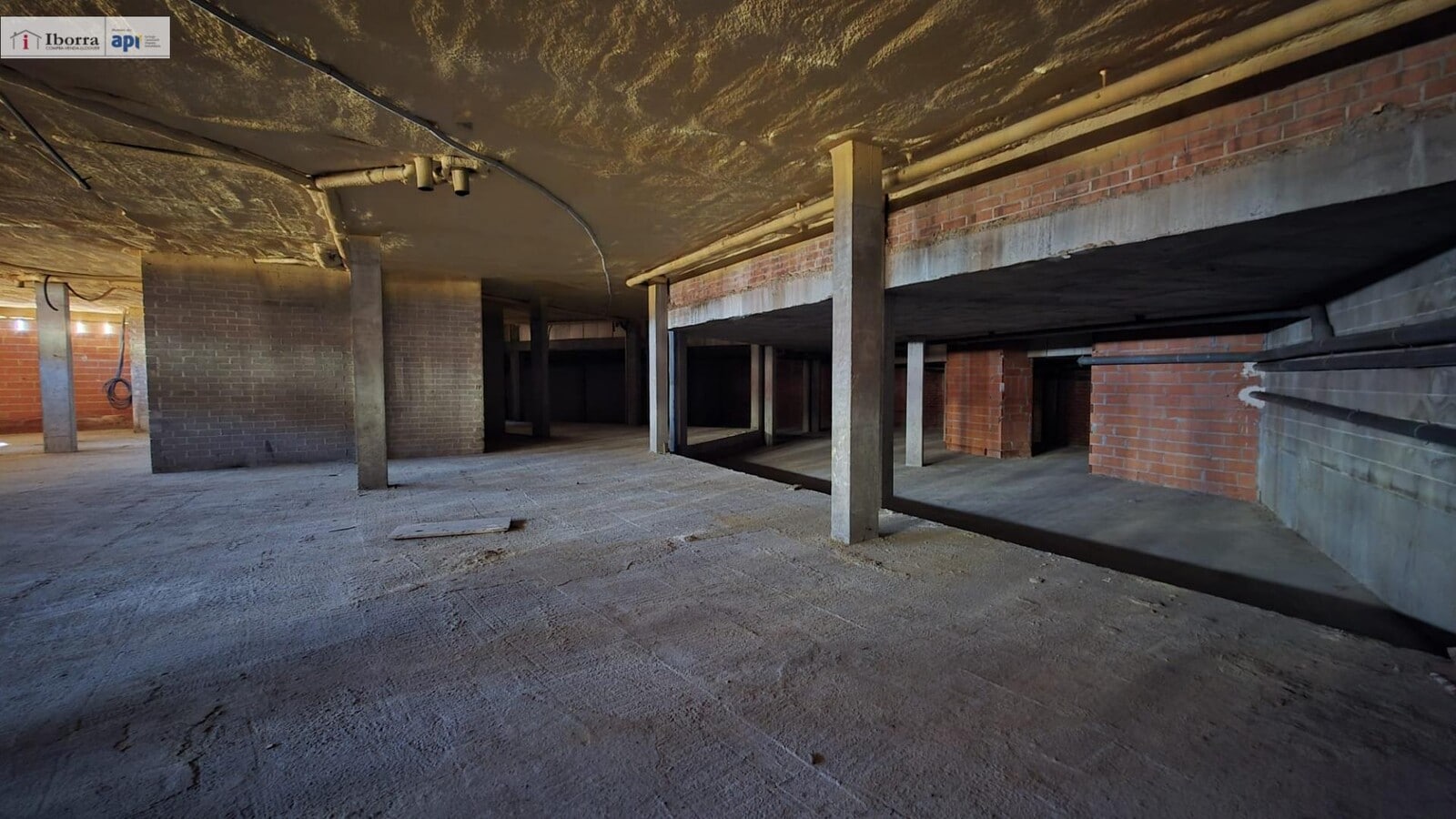 Tordera, BAR 08490 - Unit - - - Interior Photo - Image 2 of 2