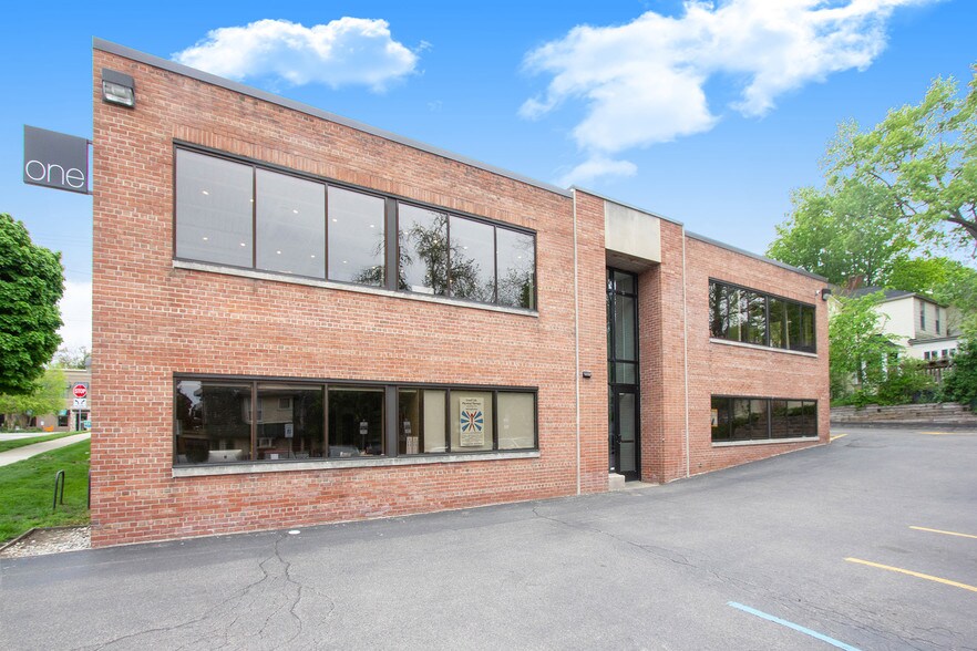 1331 Lake Dr SE, Grand Rapids, MI à louer - Photo du bâtiment - Image 2 de 2
