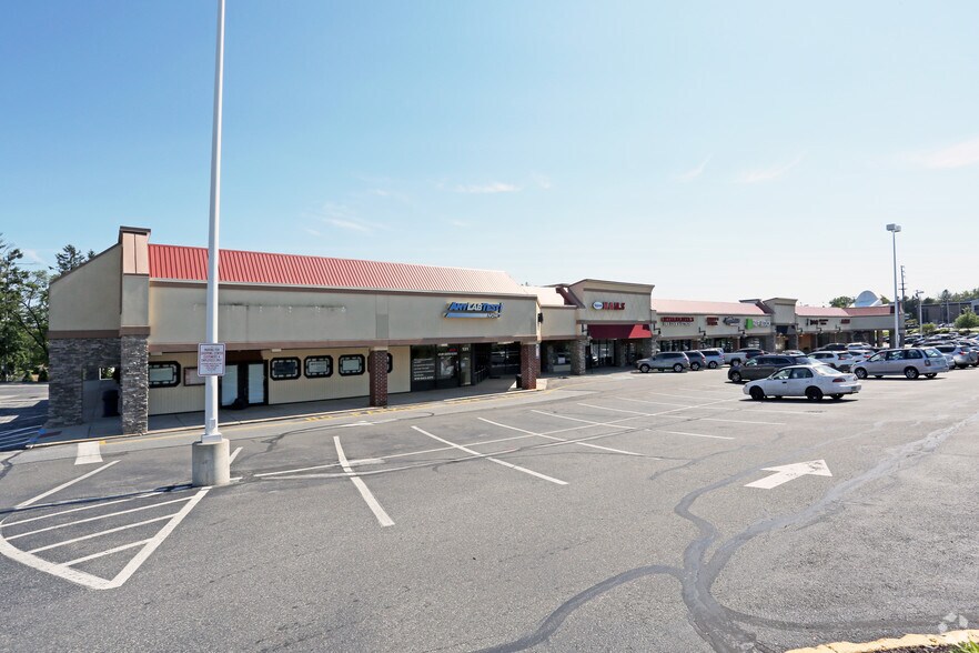 721 W Sproul Rd, Springfield Township, PA for lease - Building Photo - Image 2 of 15