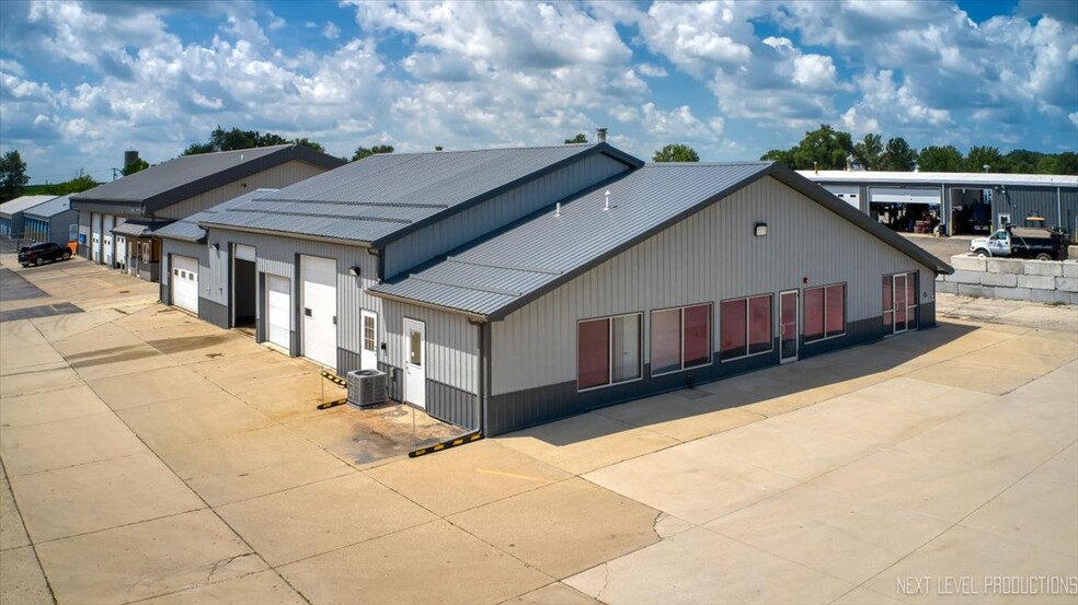 2690 E Church St, Sandwich, IL for lease - Building Photo - Image 1 of 14