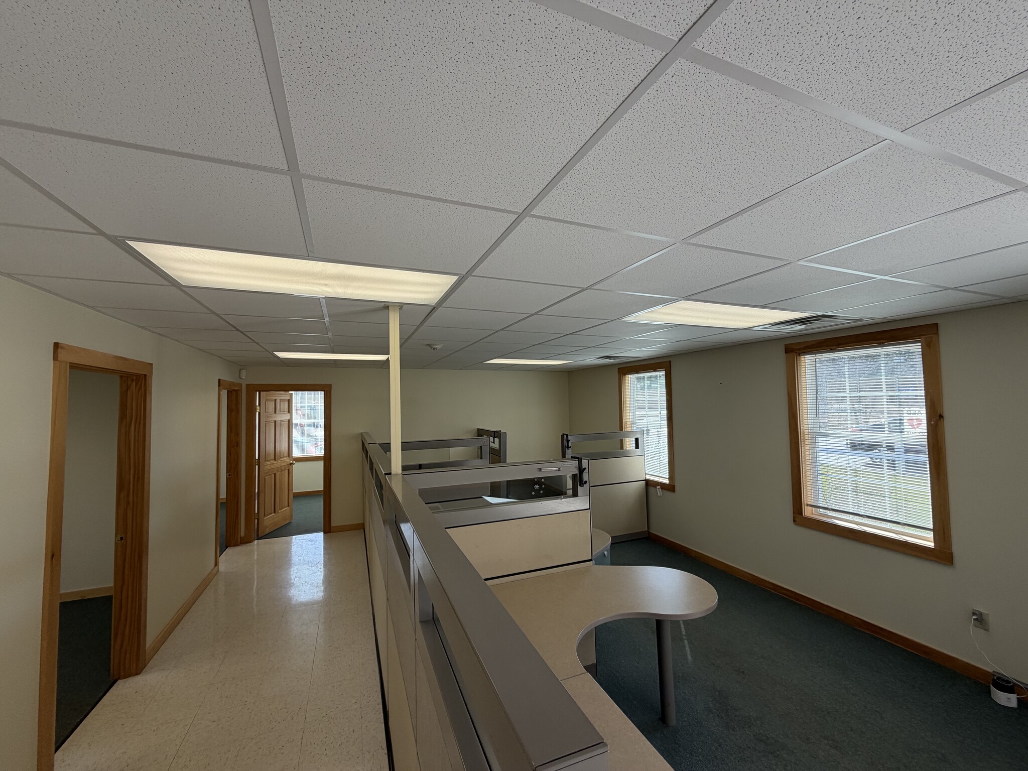 1667 White Mountain Hwy, Sanbornville, NH for lease Interior Photo- Image 1 of 8