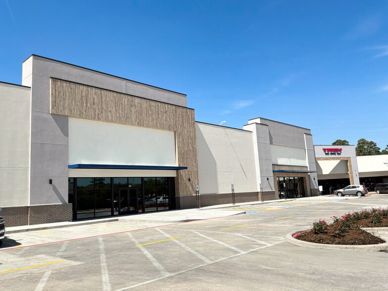4303-4445 Kingwood Dr, Kingwood, TX for lease - Building Photo - Image 3 of 9