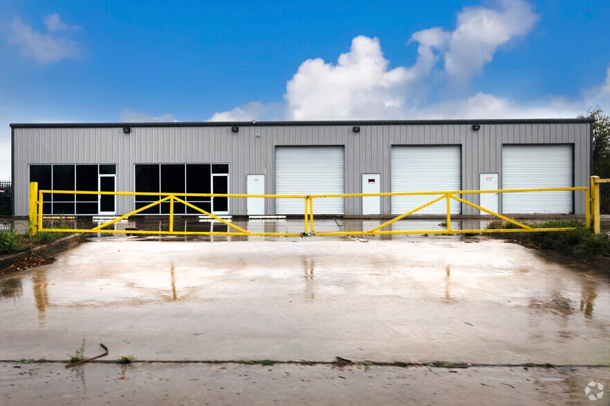 4503 Gessner Rd, Houston, TX for lease - Primary Photo - Image 1 of 9