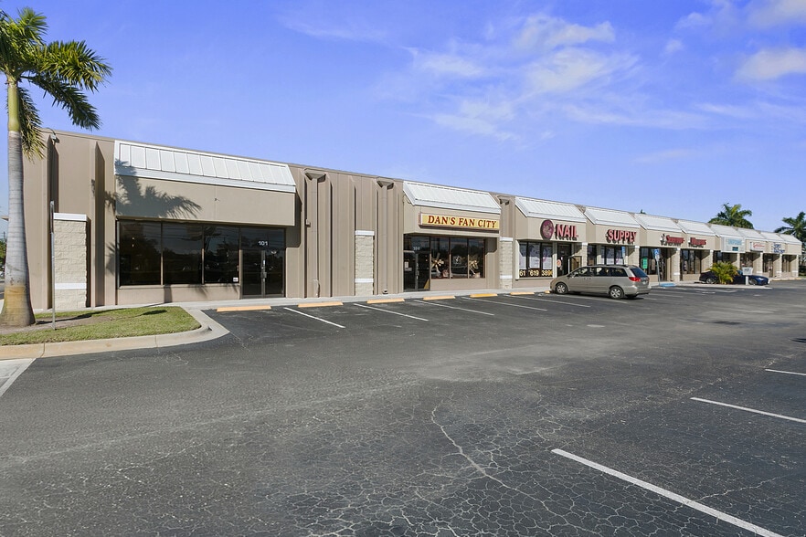 4833 Okeechobee Blvd, West Palm Beach, FL for lease - Building Photo - Image 1 of 5