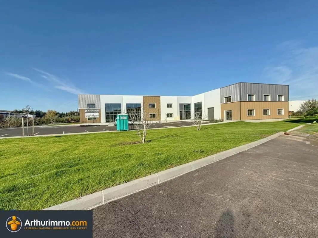 225 Avenue Des Marronniers, Bourgoin-Jallieu for sale Building Photo- Image 1 of 21