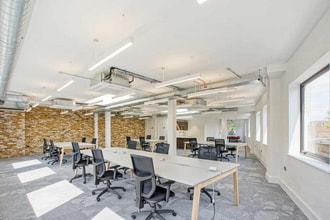 2 Jubilee St, Londres à louer Photo intérieure- Image 2 de 8