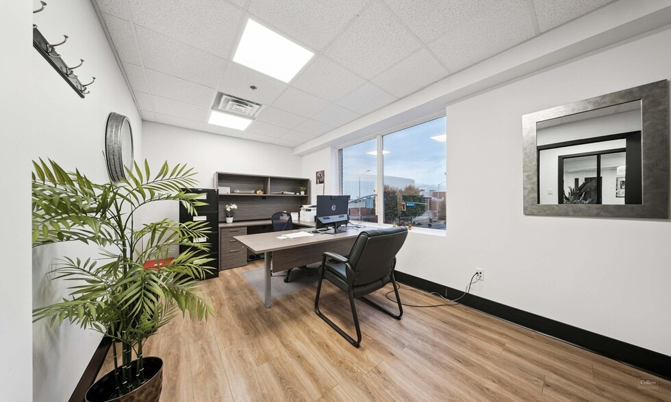 302 Queen Street East, Sault Ste. Marie, ON for sale - Building Photo - Image 3 of 6