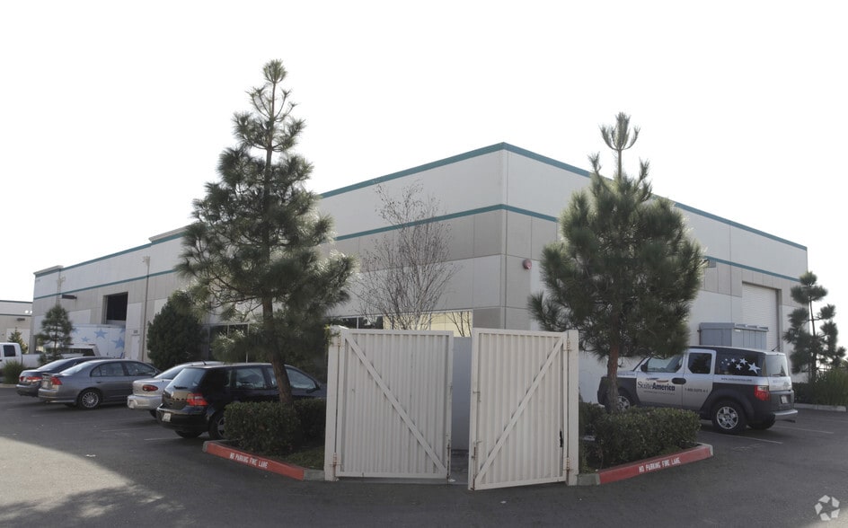 3300-3302 Arden Rd, Hayward, CA for lease - Building Photo - Image 3 of 5