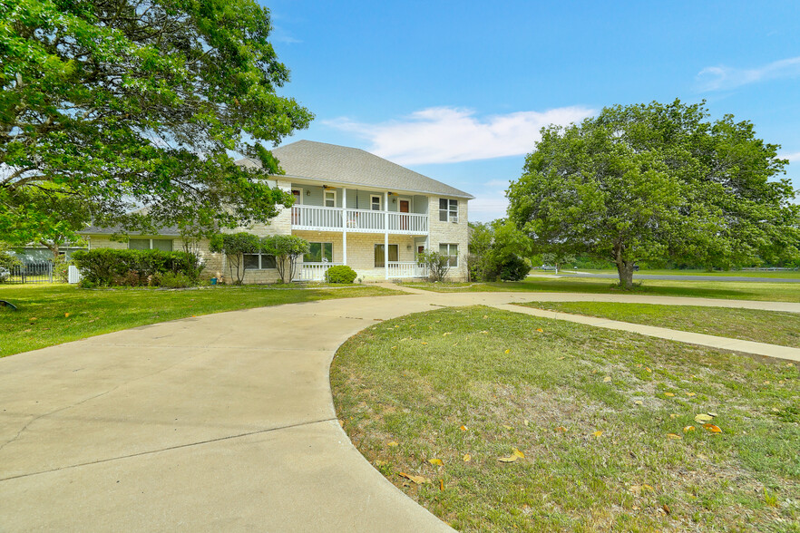 40202 Settlers Path, Georgetown, TX à vendre - Photo du bâtiment - Image 1 de 35