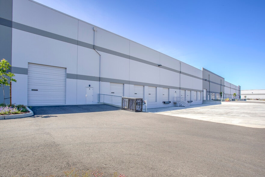 3613 Zephyr Ct, Stockton, CA for lease - Building Photo - Image 3 of 9