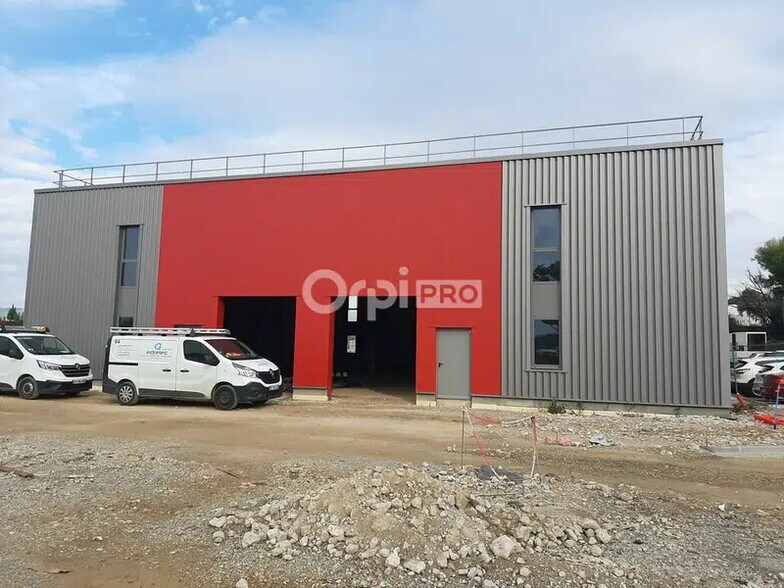Flex in Valence for sale - Building Photo - Image 1 of 8