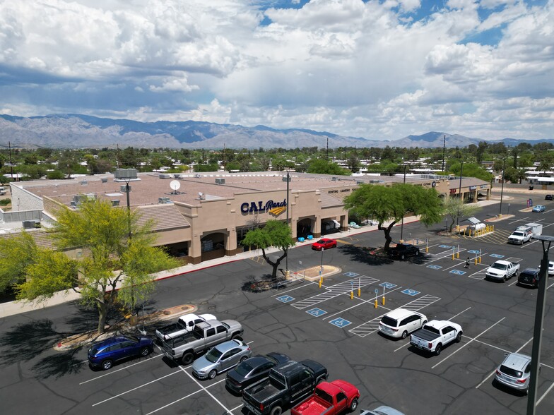 6363-6383 E 22nd St, Tucson, AZ à louer - Photo du bâtiment - Image 1 de 18