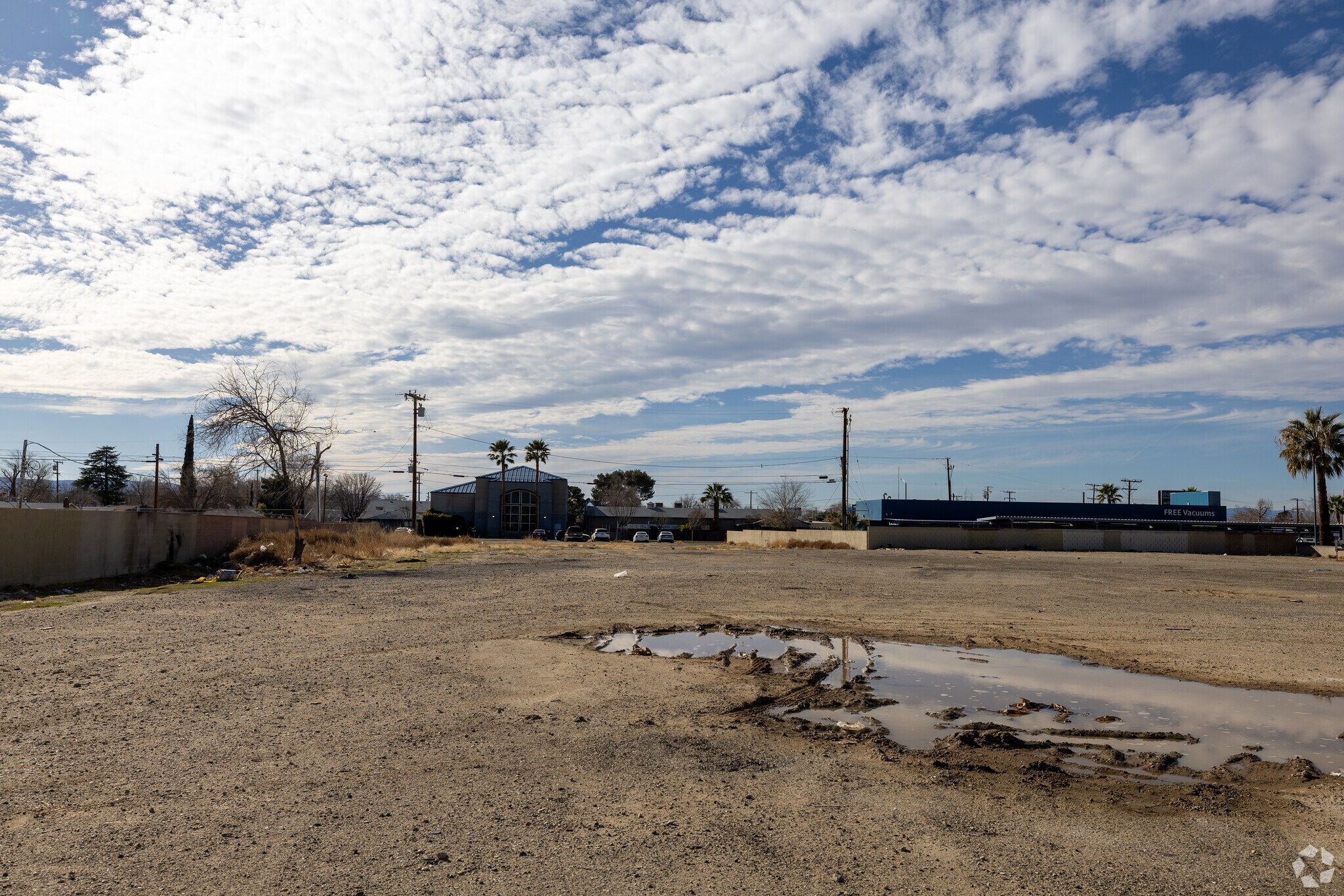 Sierra Hwy, Lancaster, CA for sale Building Photo- Image 1 of 6