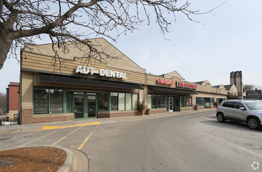 2212-2232 Hennepin Ave, Minneapolis, MN for lease - Building Photo - Image 2 of 7