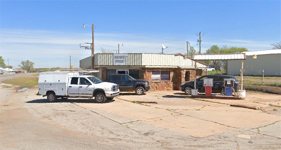 303 Third St, Sentinel, OK à vendre - Photo principale - Image 2 de 3