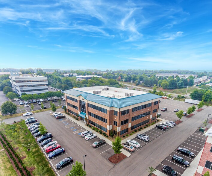 8000 Brooktree Rd, Wexford, PA à louer - Photo du bâtiment - Image 2 de 25