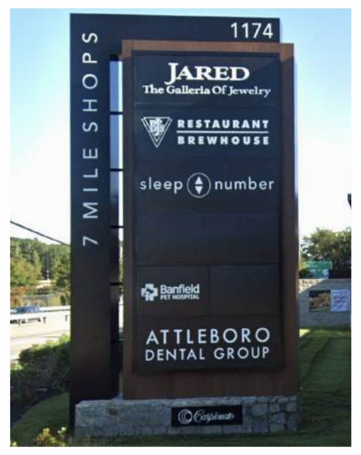 1174 S Washington St, North Attleboro, MA à louer Photo de l’enseigne- Image 1 de 3