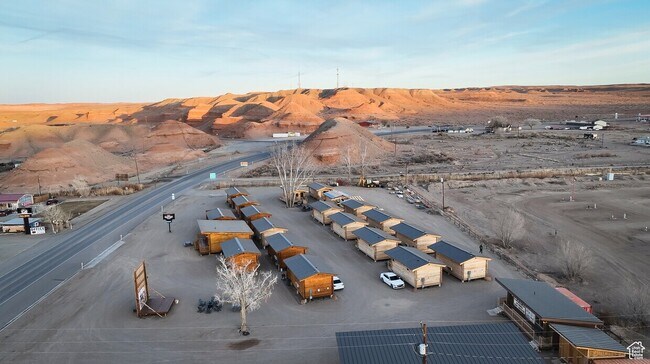 Plus de détails pour 280 E 100 N, Hanksville, UT - Services hôteliers à vendre